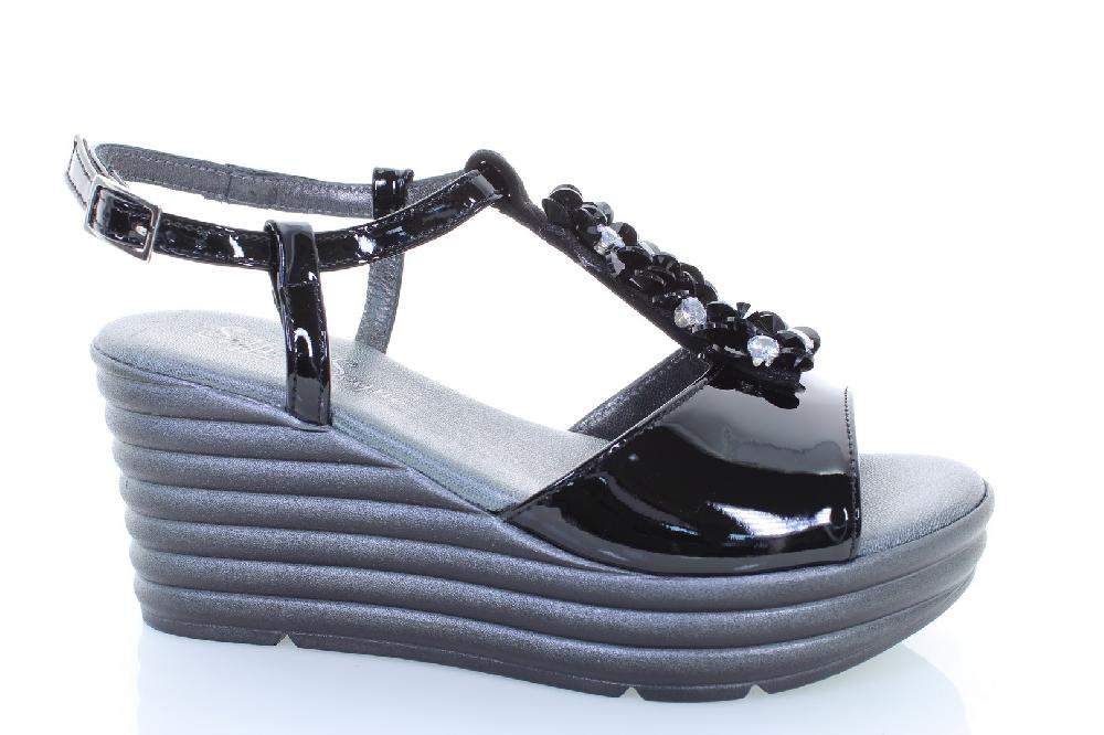 Soffice Sogno Sandalo in pelle effetto vernice Offerta
