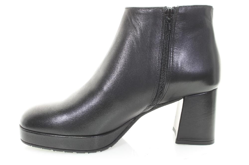 Soffice Sogno Stivaletto in pelle con plateau Negozio