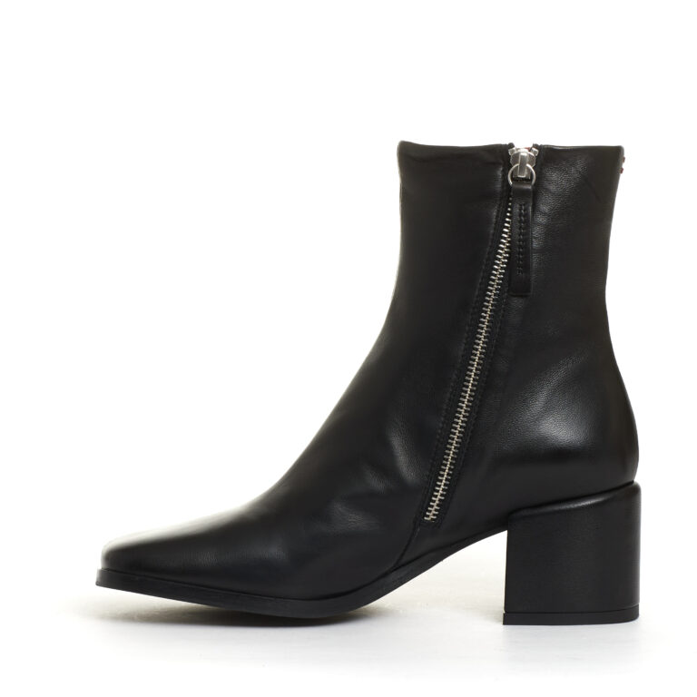 Sorelle Perego stivaletto pelle nera tacco 60 mm Moda