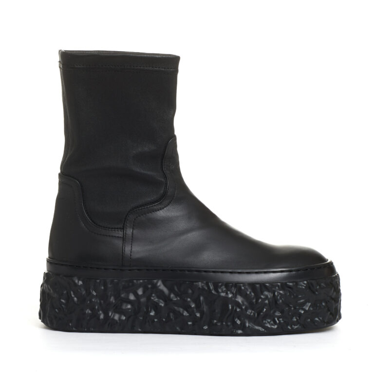 Sorelle Perego stivaletto elasticizzato nero fondo in gomma alto In Vendita