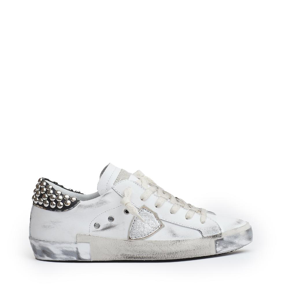 Sorelle Perego Paris pelle bianca con borchie Sconto