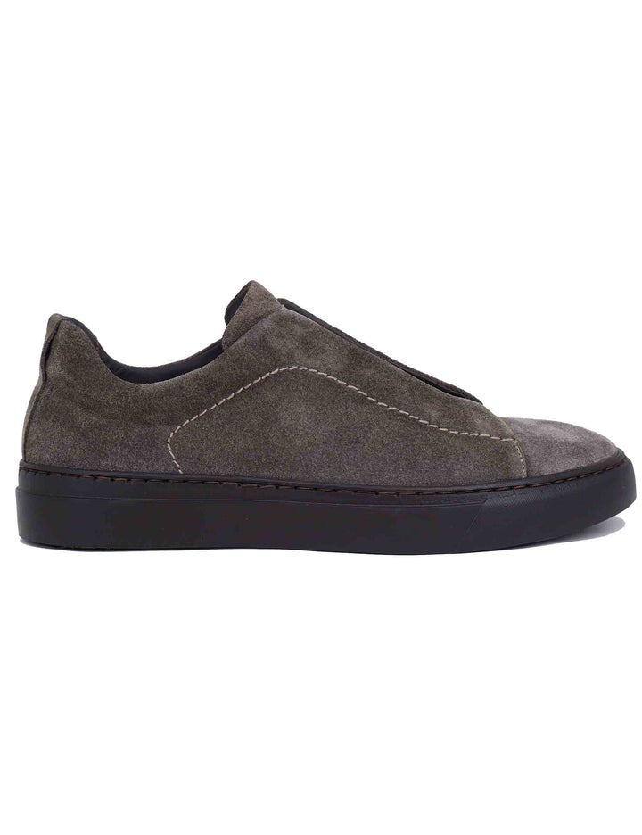 Spatarella Sneakers uomo in camoscio grigio con elastici Moda
