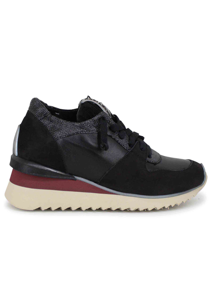 Spatarella Sneakers donna in pelle nera con fondo zeppa Novità