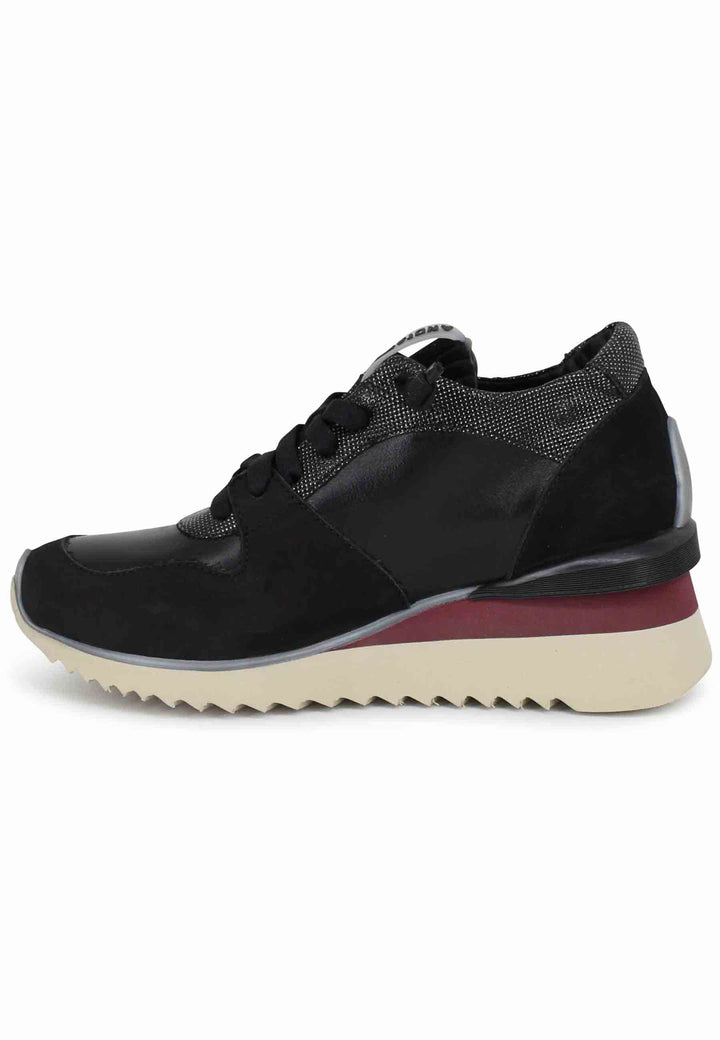 Spatarella Sneakers donna in pelle nera con fondo zeppa Novità