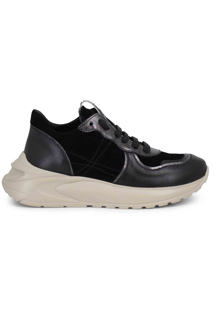 Spatarella Sneakers donna in pelle nera con suola in gomma Presa
