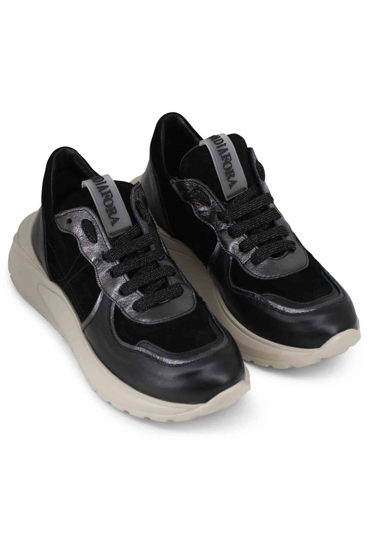 Spatarella Sneakers donna in pelle nera con suola in gomma Presa
