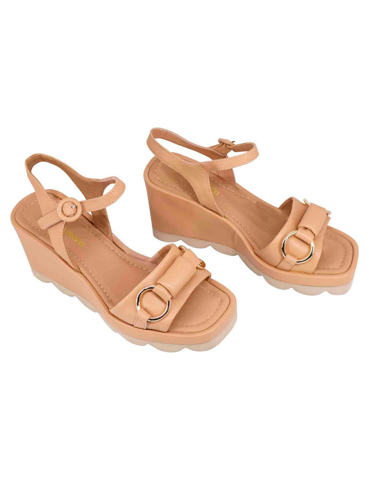 Spatarella Sandali donna in pelle beige con zeppa alta e cinturino alla caviglia Prezzo Ridotto