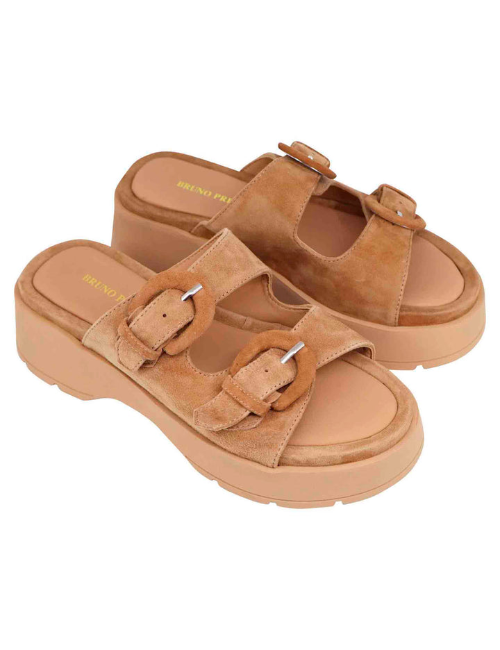 Spatarella Sandali donna in camoscio beige con suola in gomma alta e fibbie Convenienza