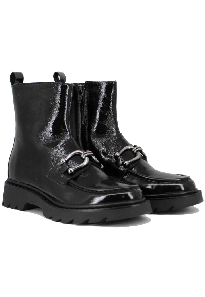 Spatarella Stivaletti donna in vernice nera con suola carrarmato Shopping Online