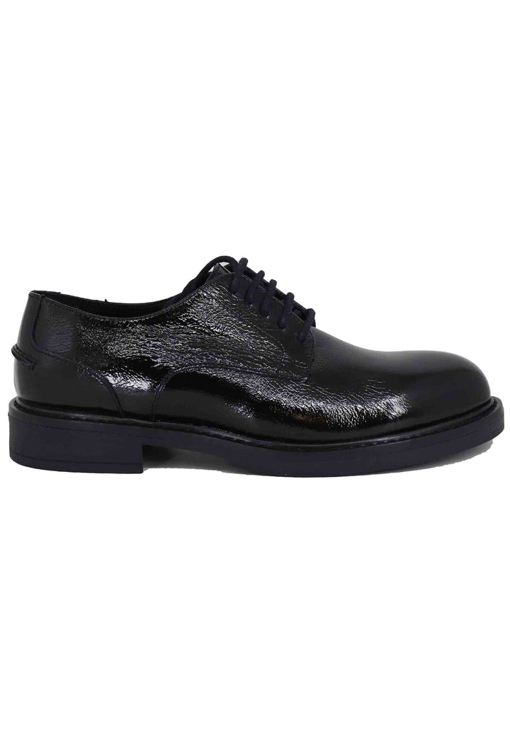 Spatarella Stringate donna in pelle naplack nero con suola in gomma e tacco basso Prezzo Ridotto