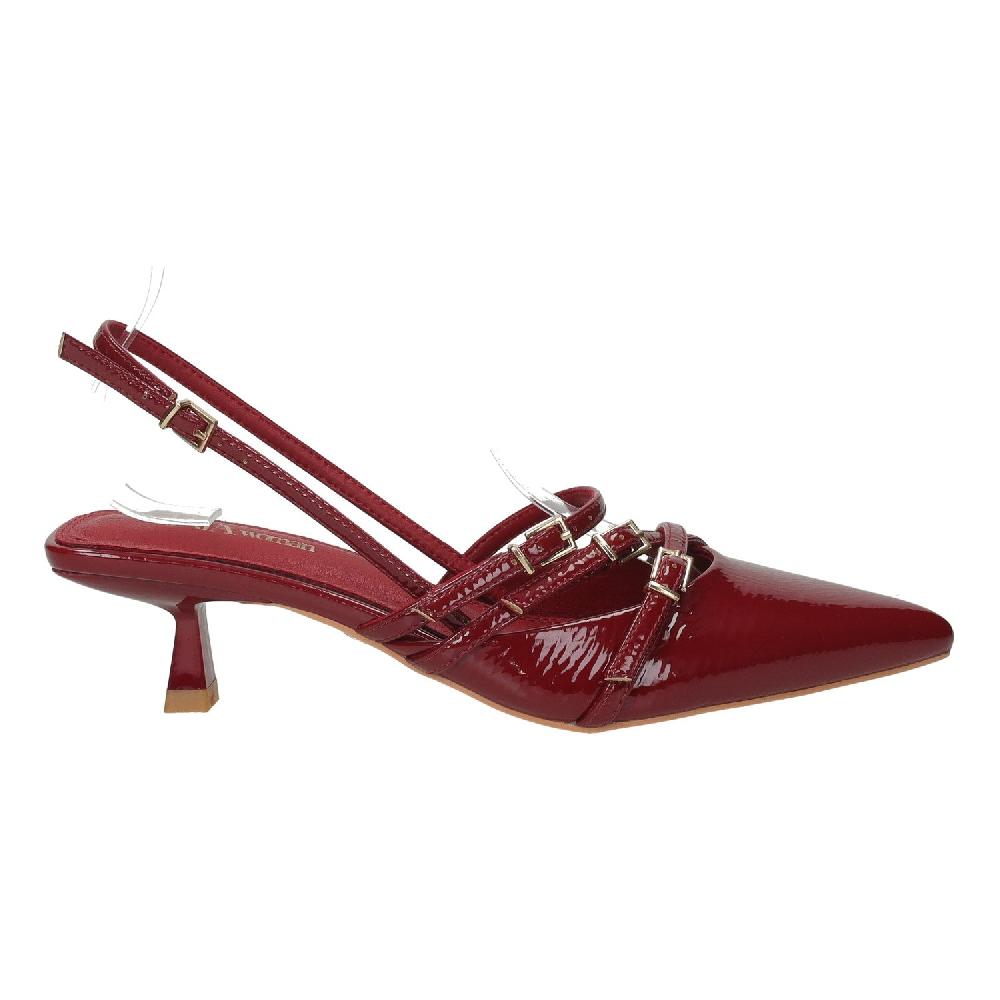 Tata Italia Décolletéin vernice. Tacco alto 3cm Sconto