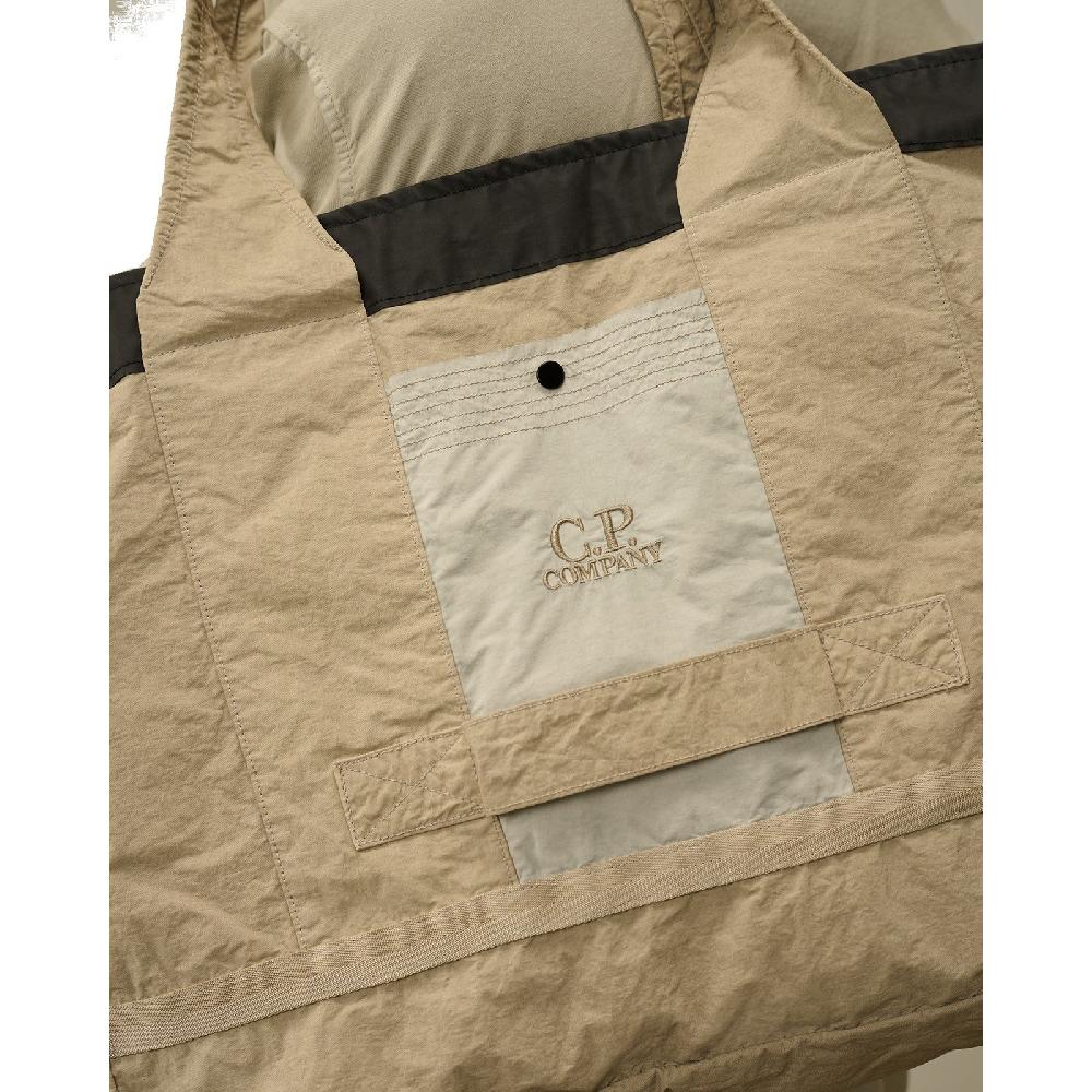C.P. Company Plain Paper Touch Duffel Bag Moda