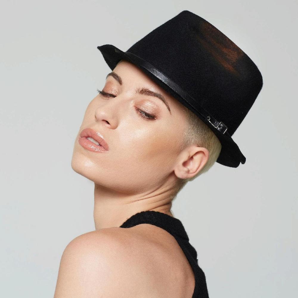 A.S.98 CAPPELLO DOLLY Vendita