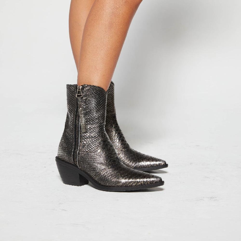 A.S.98 STIVALETTI CALEA Fino Al -60%