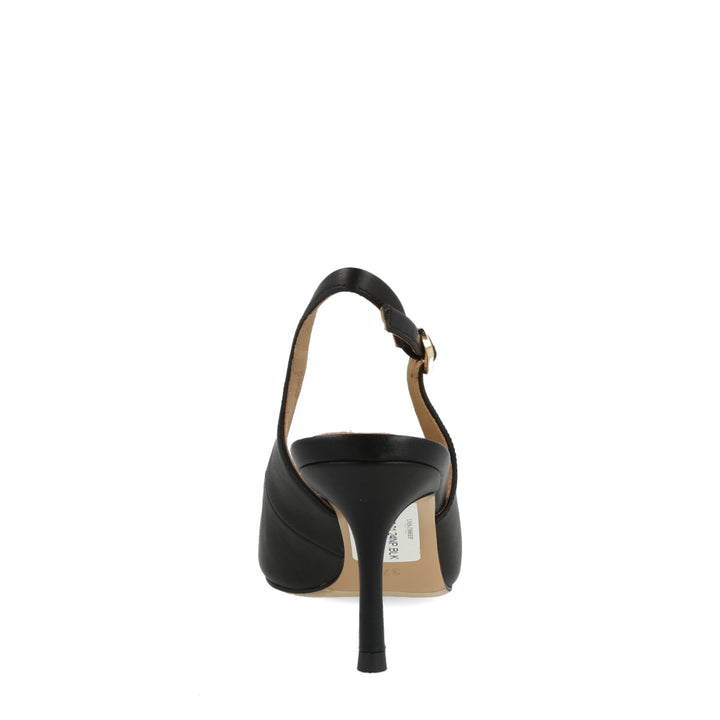 Uma Parker Chanel in Nappa Nero 2025