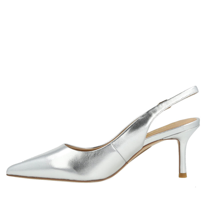 Uma Parker Chanel in Nappa Metal Argento In Vendita