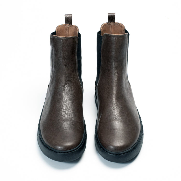 Via Mercanti Arturo Dollaro Moro - Stivaletto sportivo Beatles da uomo. – VIAMERCANTI Presa