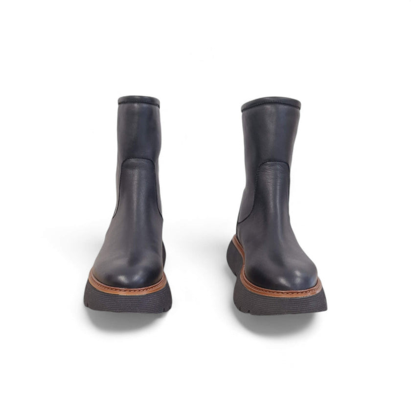 Viola Ricci Gio - tronchetto pelle nera Sconto