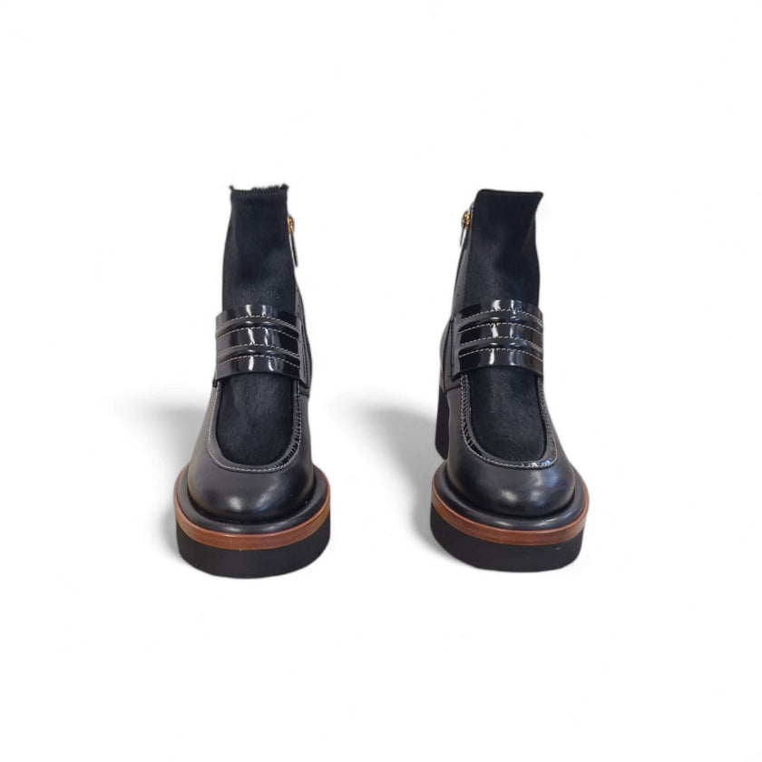 Viola Ricci Bianca - Stivalleto in pelle nero In Saldo