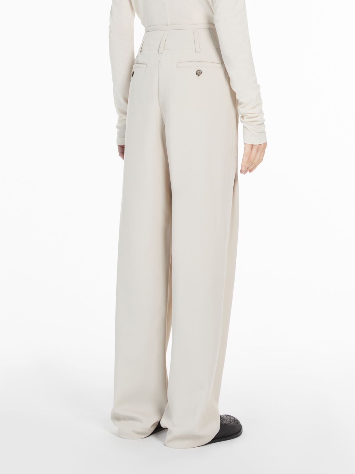 Weekend Pantalone ampio in mista lana Promozione Limitata