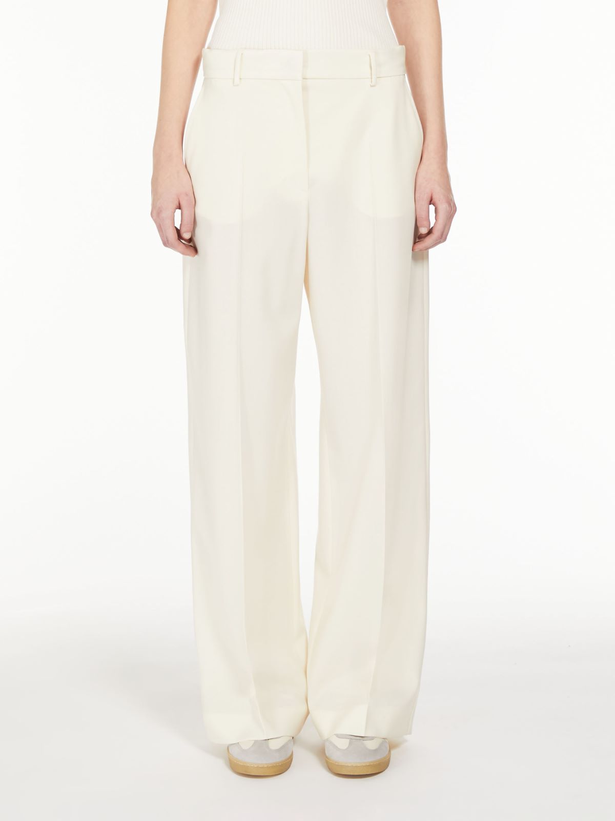 Weekend Pantalone lungo in lana Fino Al -60%