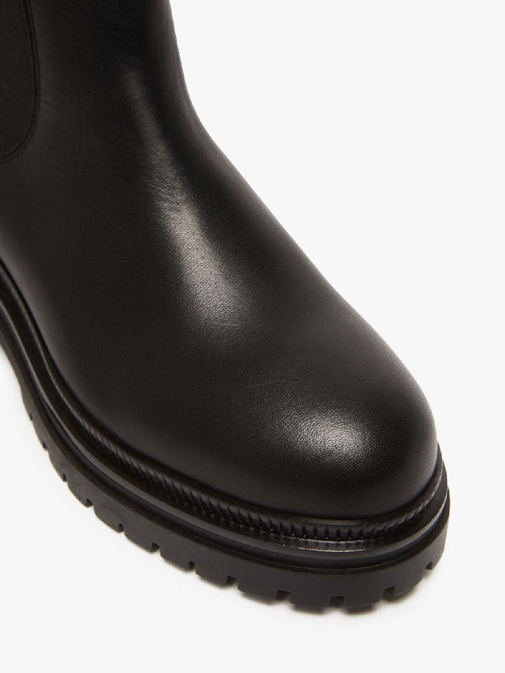 Weekend Ankle boot in pelle semilucida Saldi