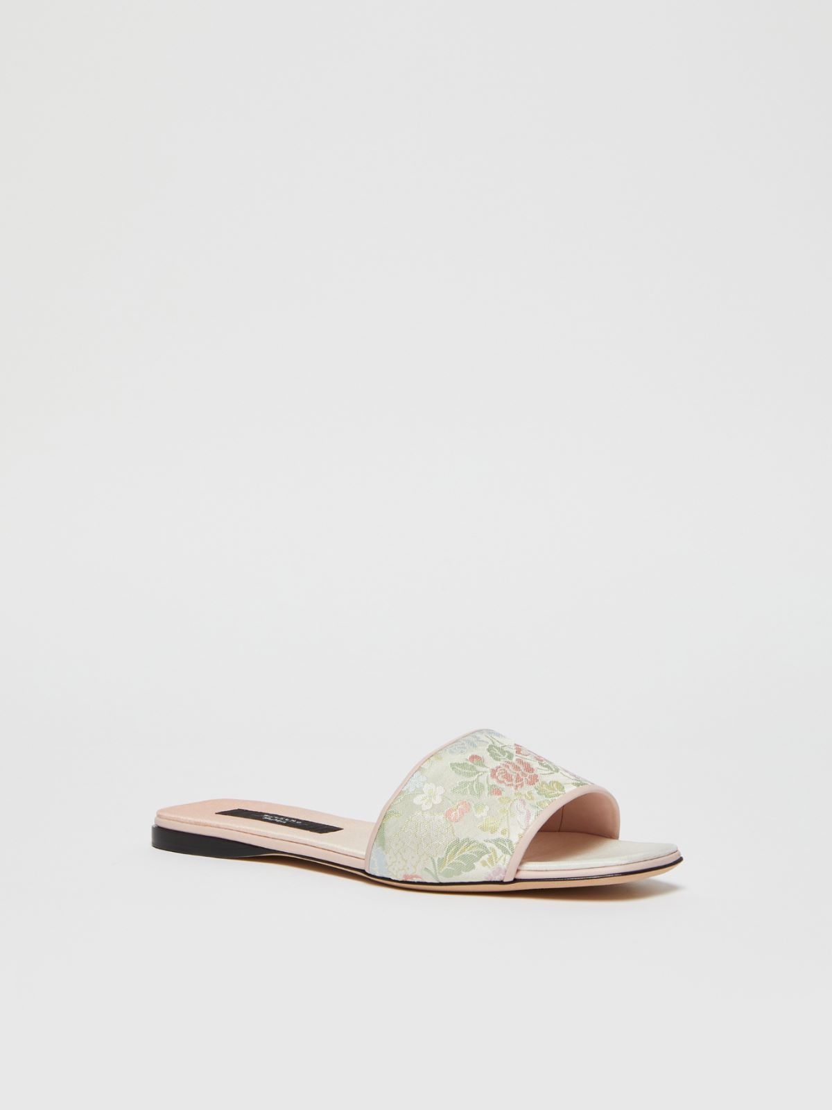 Weekend Sandalo flat in seta jacquard Consegna Veloce