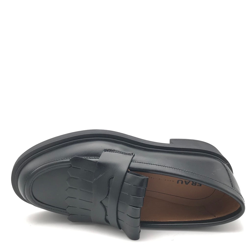 Zulian Calzature Mocassino college frangia in pelle nera In Linea