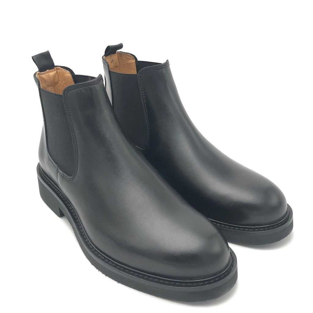 Zulian Calzature Stivaletto beatles in pelle nera Nuovo