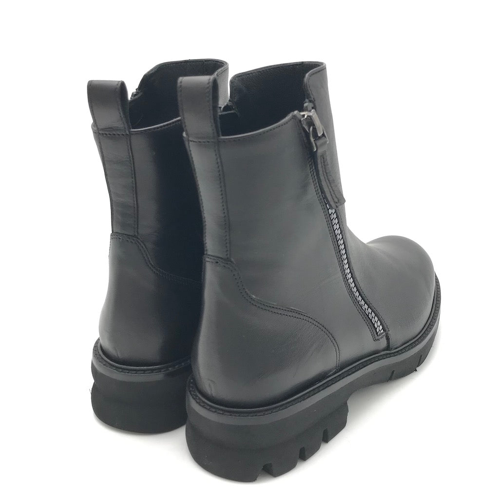 Zulian Calzature Tronchetto nero zip Sottocosto