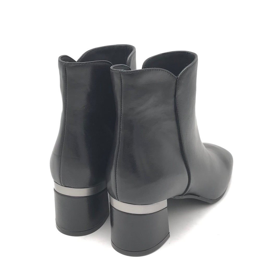 Zulian Calzature Tronchetto nappa nera 2025