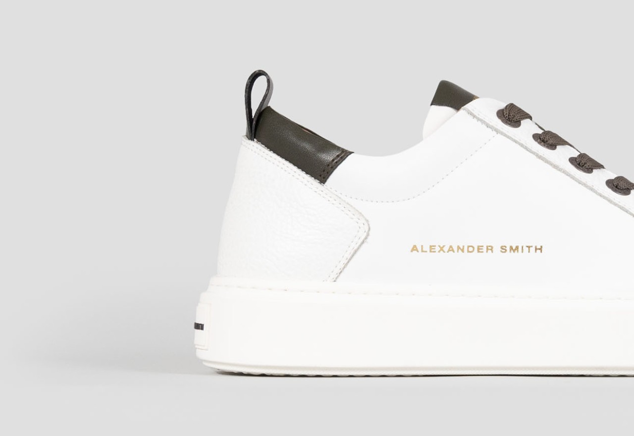 Alexander Smith BOND MAN WHITE MILITARY Offerta