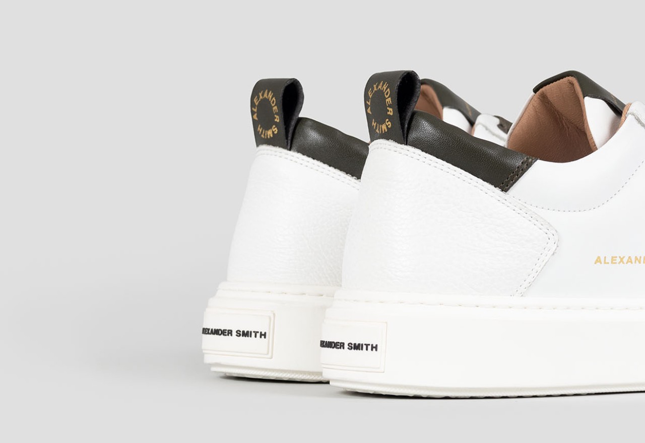 Alexander Smith BOND MAN WHITE MILITARY Offerta